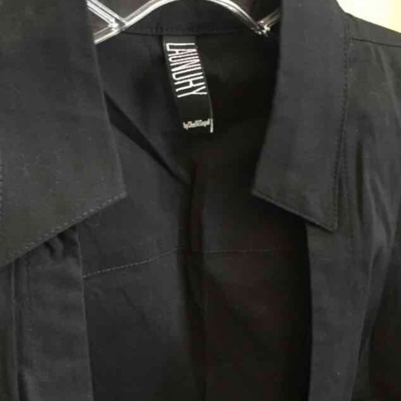 Laundry  by Shelli Laundry size 10  Black Open Front top  tie at waist - Picture 4 of 5